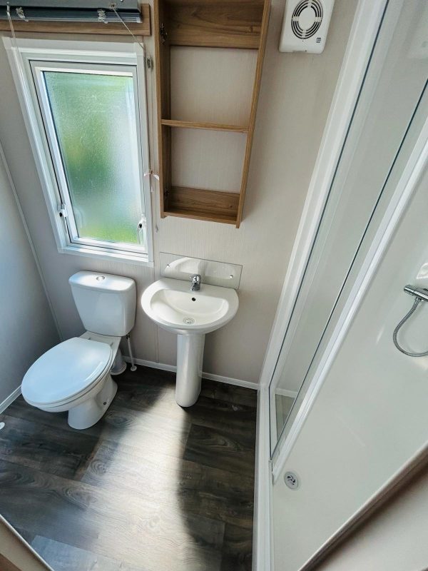 New Willerby manor 38x12 - Image 5