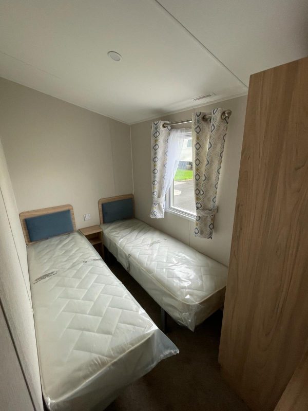 New willerby Malton 37x12 - Image 9